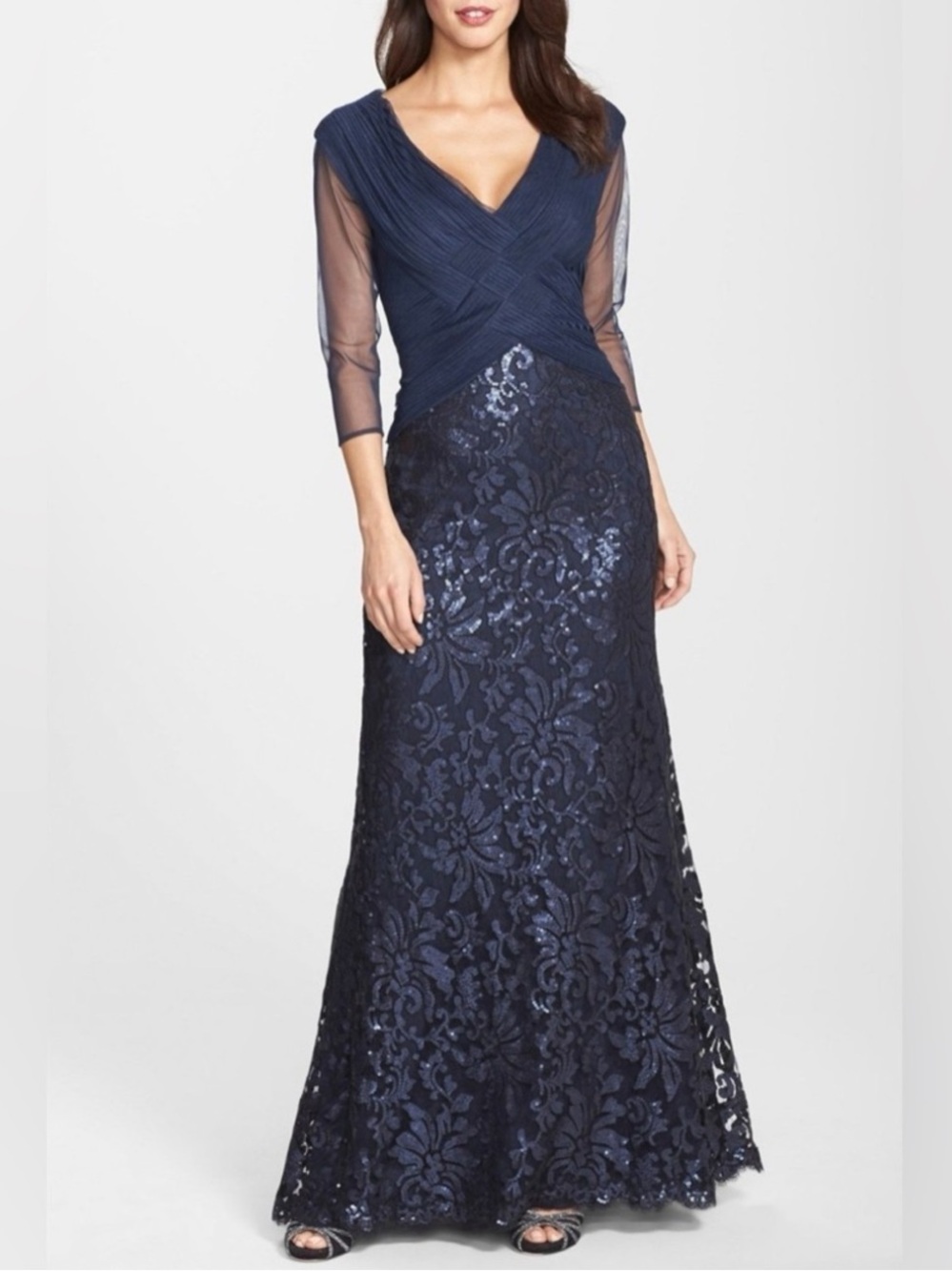 Tadashi Shoji Navy Long-Sleeve V-Neck Sequined Lace Formal Gown Dress Size 10